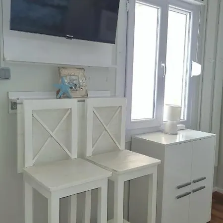 Nyaraló Blue - 2 Bedroom House & Hot Tub In Ražanac