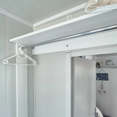 Blue - 2 Bedroom House & Hot Tub In *